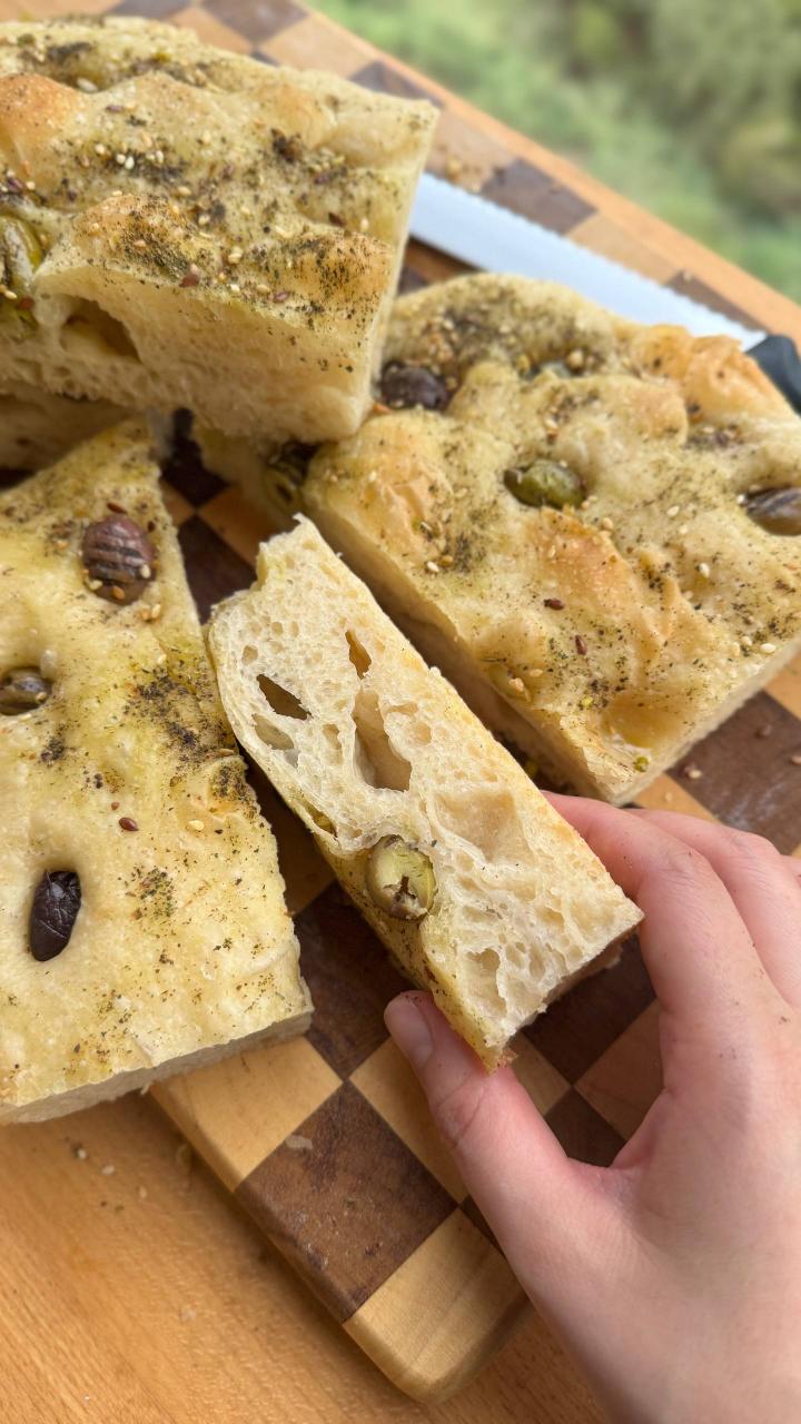 Organic Oriental Tomillo Focaccia